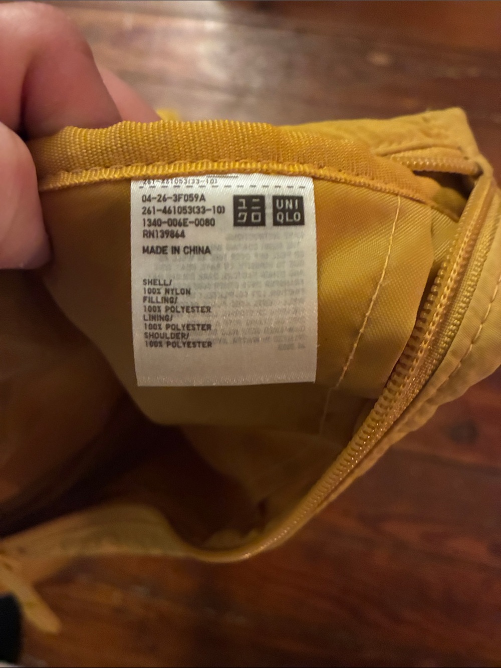 Uniqlo Mustard Yellow Crossbody Bag. Zipper, 2 inner pockets, adjustable strap. - Picture 6 of 7